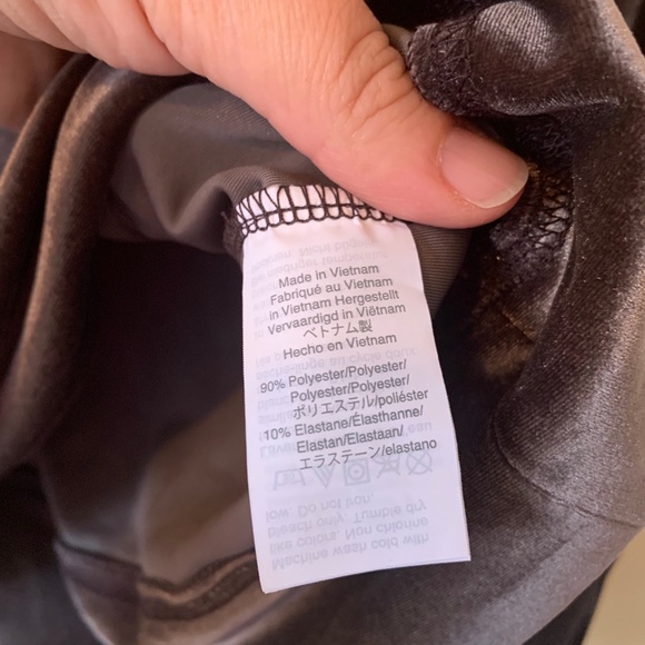 Madewell Velvet Balloon-Sleeve Sweatshirt - Picture 7 of 7